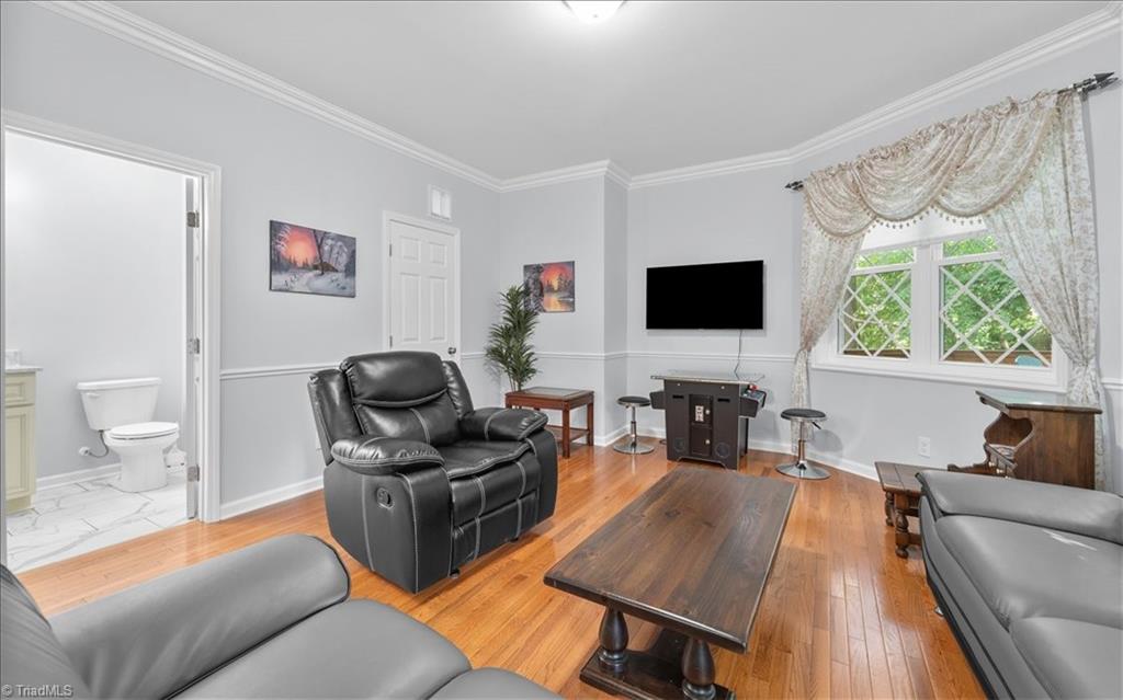 3100 Stratford Court High Point, NC 27265 - Photo 6 of 50