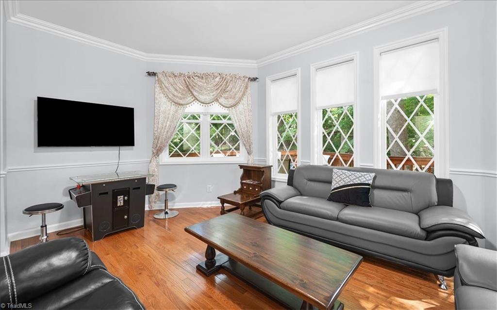 3100 Stratford Court High Point, NC 27265 - Photo 8 of 50