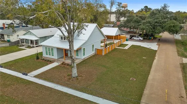 $3,000 | 360 North 6th Street, Ponchatoula, LA 70454