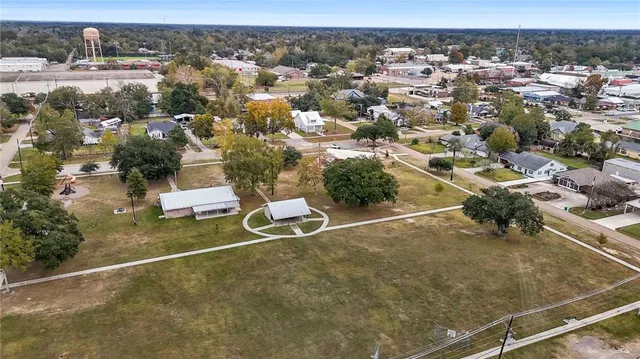 $3,000 | 360 North 6th Street, Ponchatoula, LA 70454