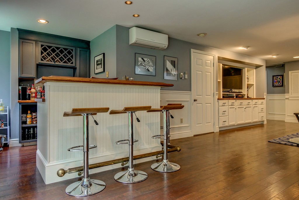 13 Wynridge Road, Unit 13 Windham, NH 03087 - Photo 27 of 29 a view of a living room