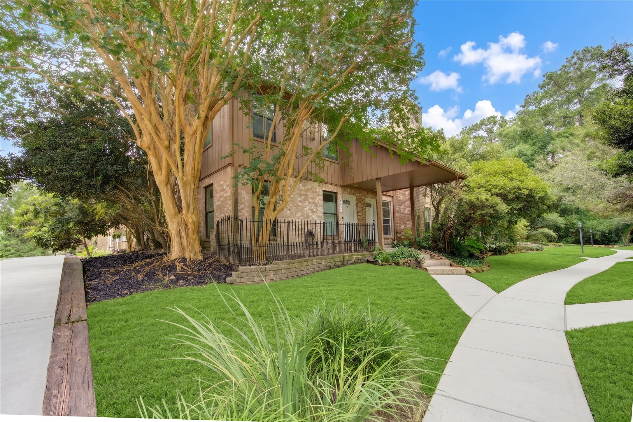 1011 Hamblen Road, Unit 307 Houston, TX 77339 - Photo 4 of 50
