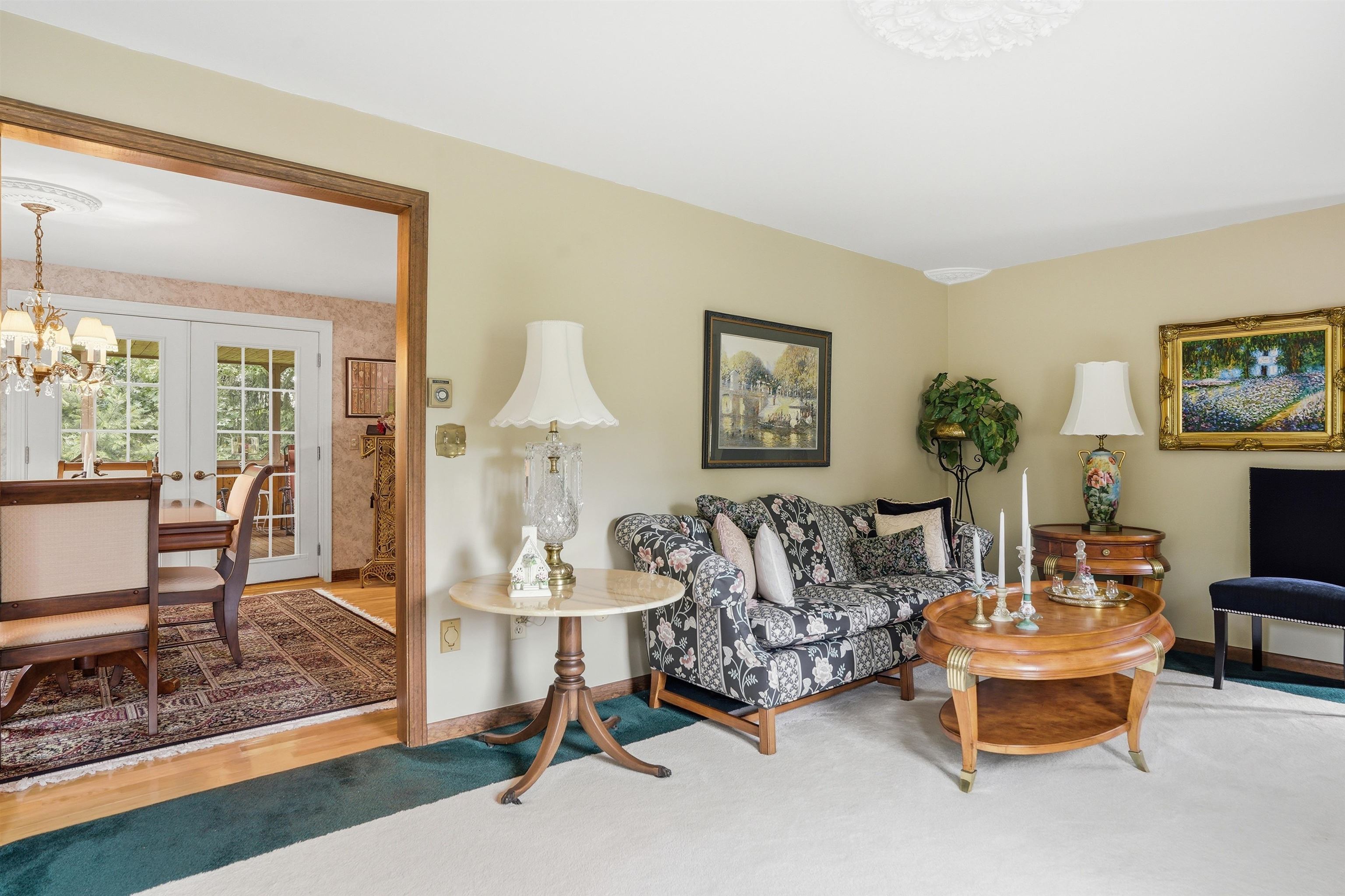 9 Whitman Road Nashua, NH 03062 - Photo 4 of 39