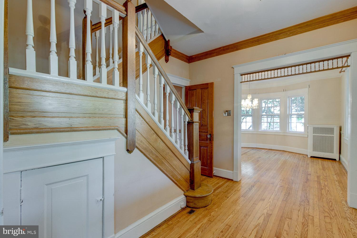 228 Poplar Avenue Wayne, PA 19087 - Photo 9 of 32 Entry area