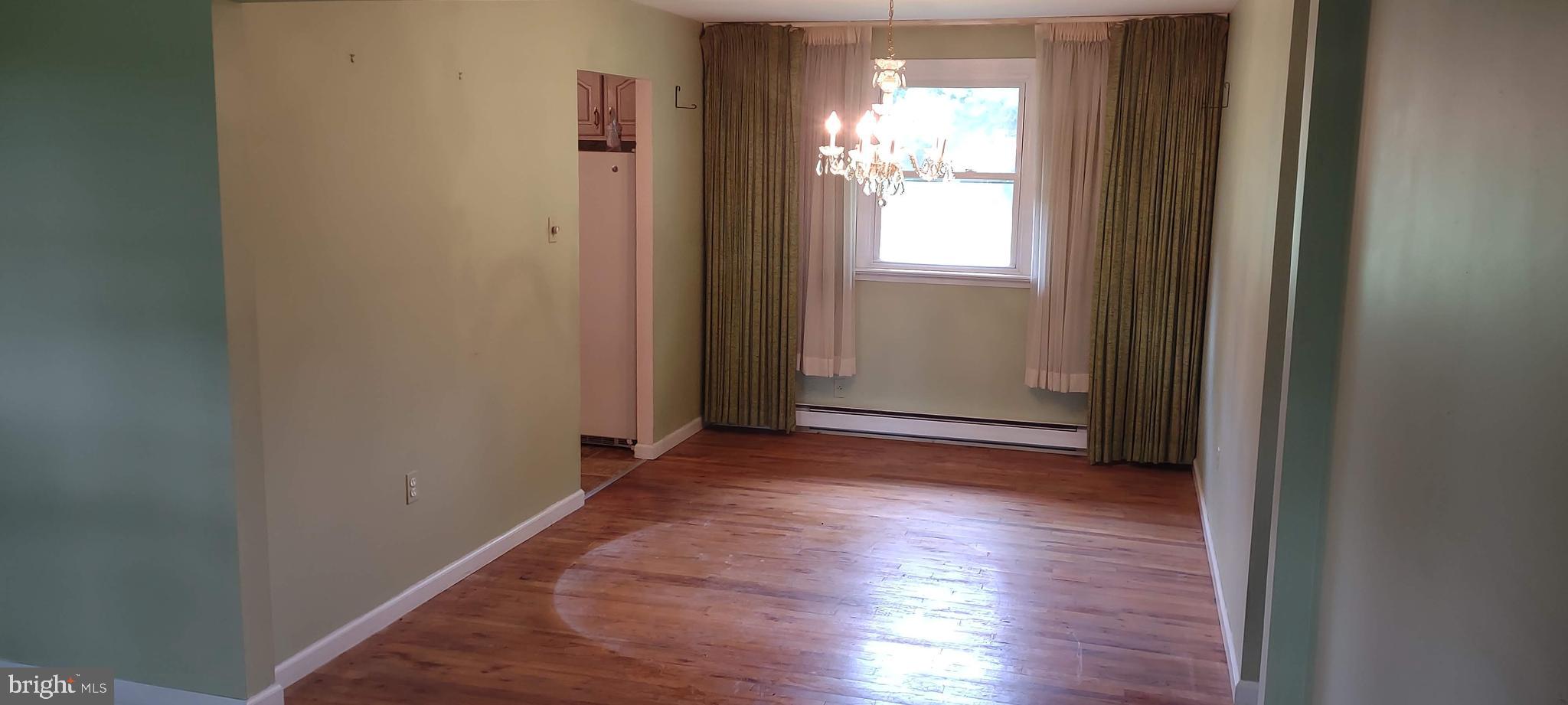 1025 Callowhill Road Perkasie, PA 18944 - Photo 15 of 39 Dining room