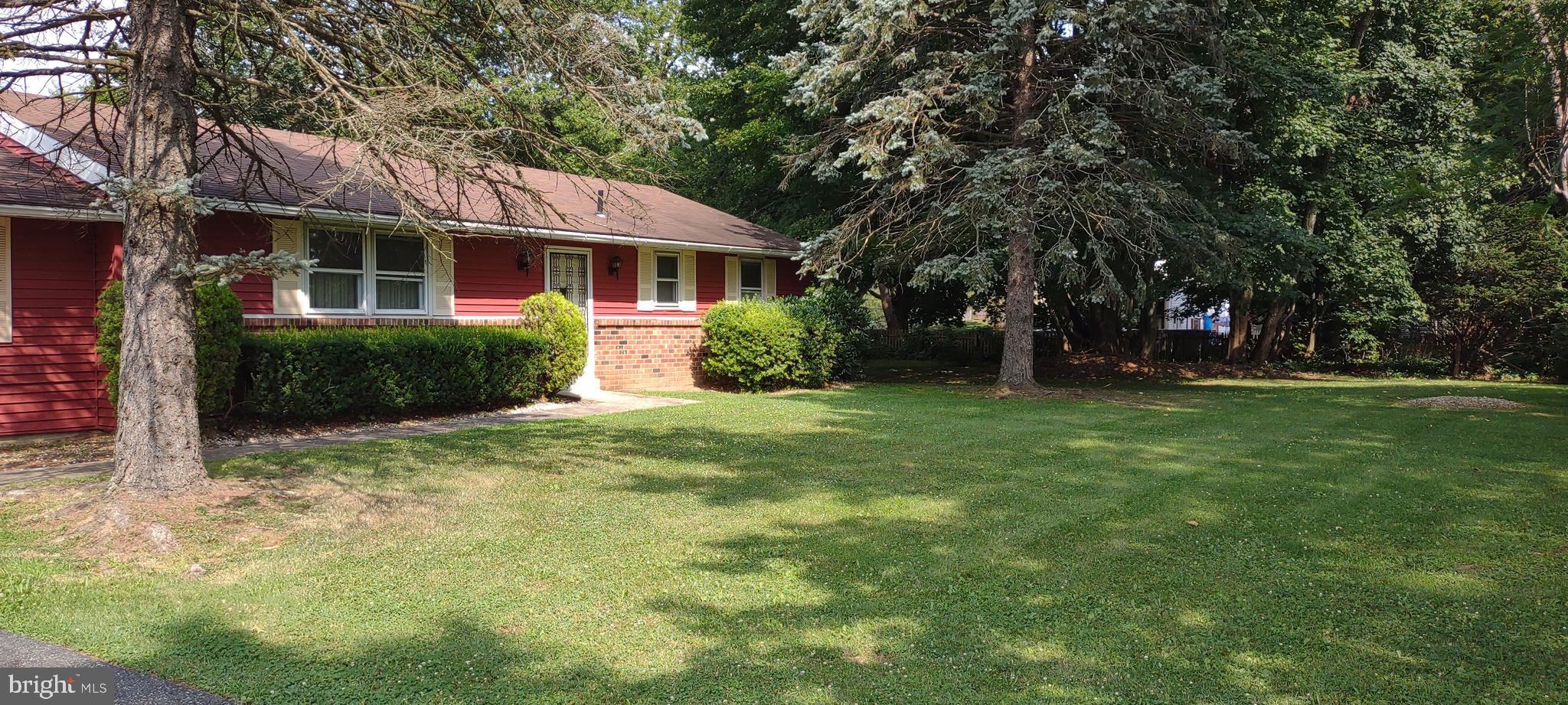 1025 Callowhill Road Perkasie, PA 18944 - Photo 4 of 39 Front view