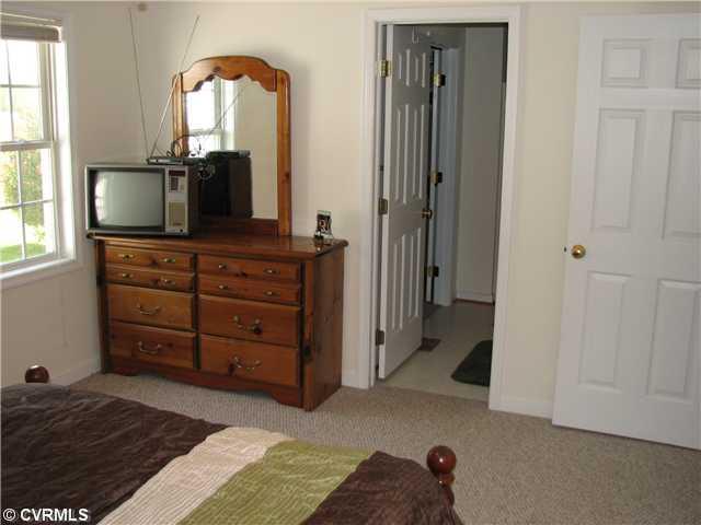 262 Upshaw Road Aylett, VA 23009 - Photo 7 of 10 Gallery Image 7
