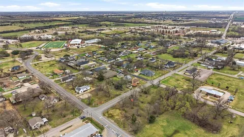$995,000 | 212 East Walnut Street, Celina, TX 75009