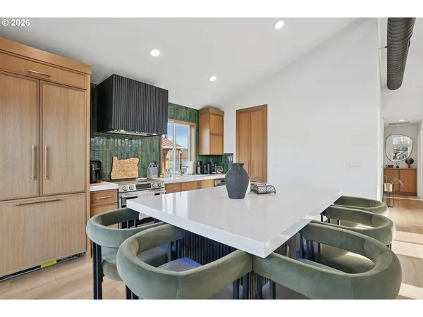 $419,000 | 18989 Northeast Marine Drive, Unit A6, Portland, OR 97230