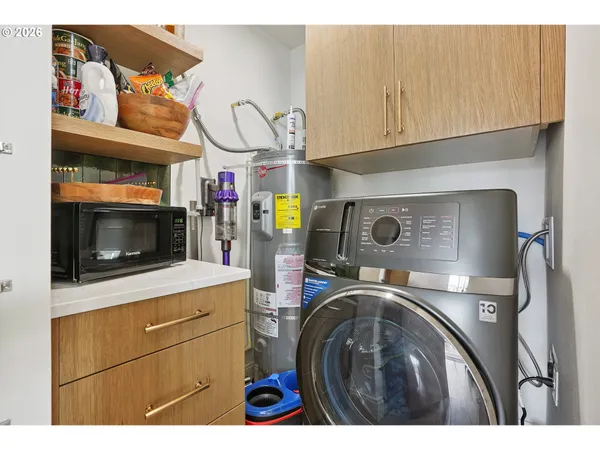 $419,000 | 18989 Northeast Marine Drive, Unit A6, Portland, OR 97230