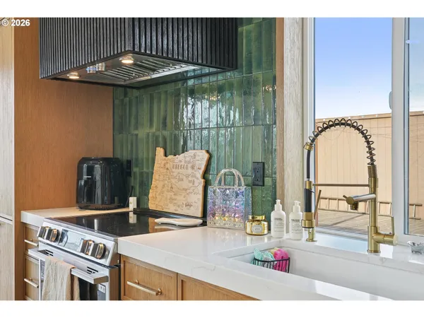 $419,000 | 18989 Northeast Marine Drive, Unit A6, Portland, OR 97230