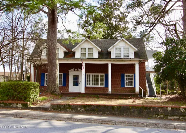 $1,650 | 14 Tallman Street, Jacksonville, NC 28540