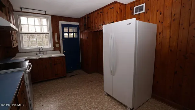 $1,800 | 14 Tallman Street, Jacksonville, NC 28540