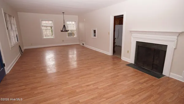 $1,650 | 14 Tallman Street, Jacksonville, NC 28540
