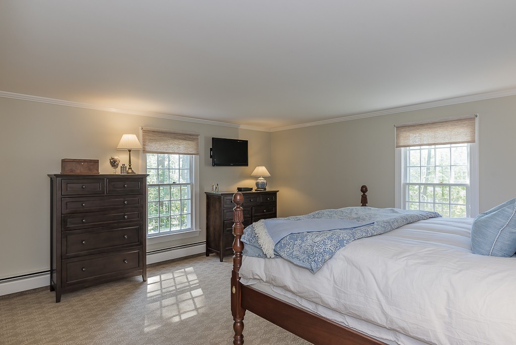 5 Hickory Hill Road Manchester, MA 01944 - Photo 12 of 29 Gallery Image 12