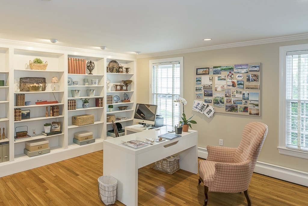 5 Hickory Hill Road Manchester, MA 01944 - Photo 16 of 29 Gallery Image 16