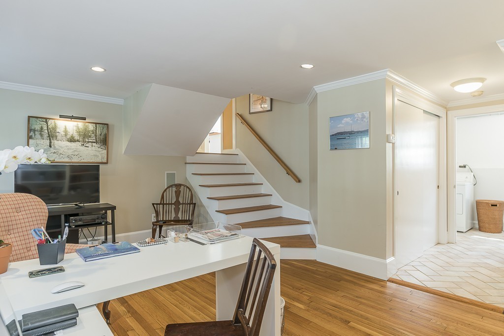 5 Hickory Hill Road Manchester, MA 01944 - Photo 17 of 29 Gallery Image 17