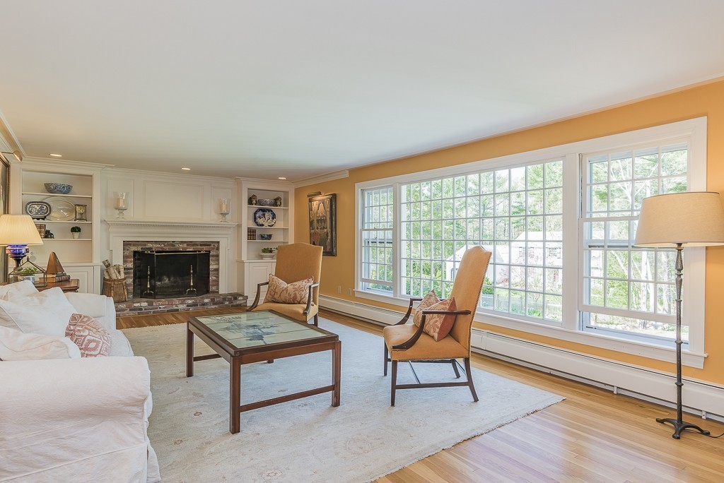 5 Hickory Hill Road Manchester, MA 01944 - Photo 8 of 29 Gallery Image 8