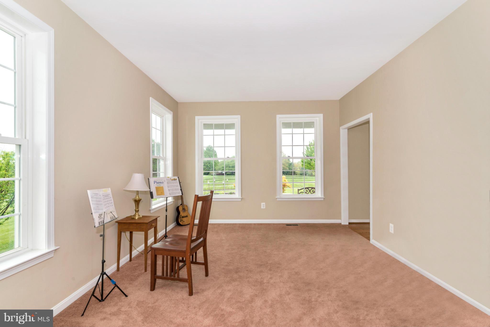2501 Mullinix Mill Road Mount Airy, MD 21771 - Photo 11 of 27 Living Room