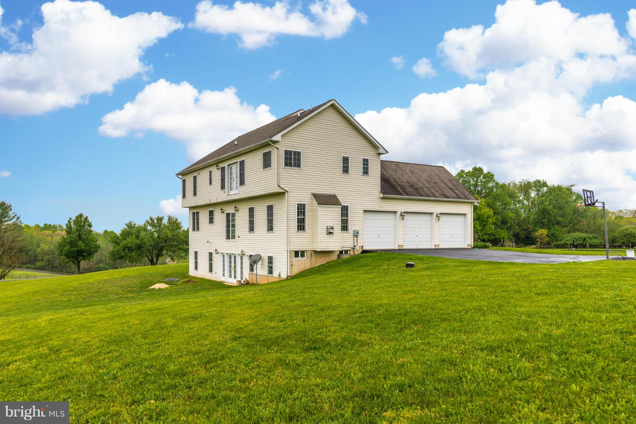 2501 Mullinix Mill Road Mount Airy, MD 21771 - Photo 25 of 27 Exterior (Rear)