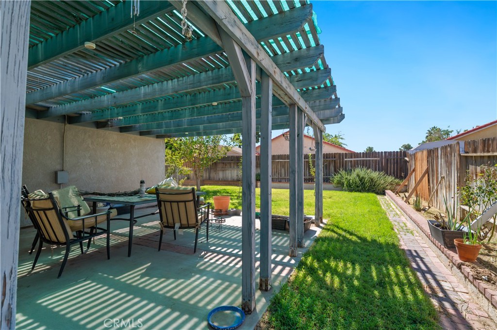 1558 Crestview Court Lancaster, CA 93535 - Photo 31 of 34