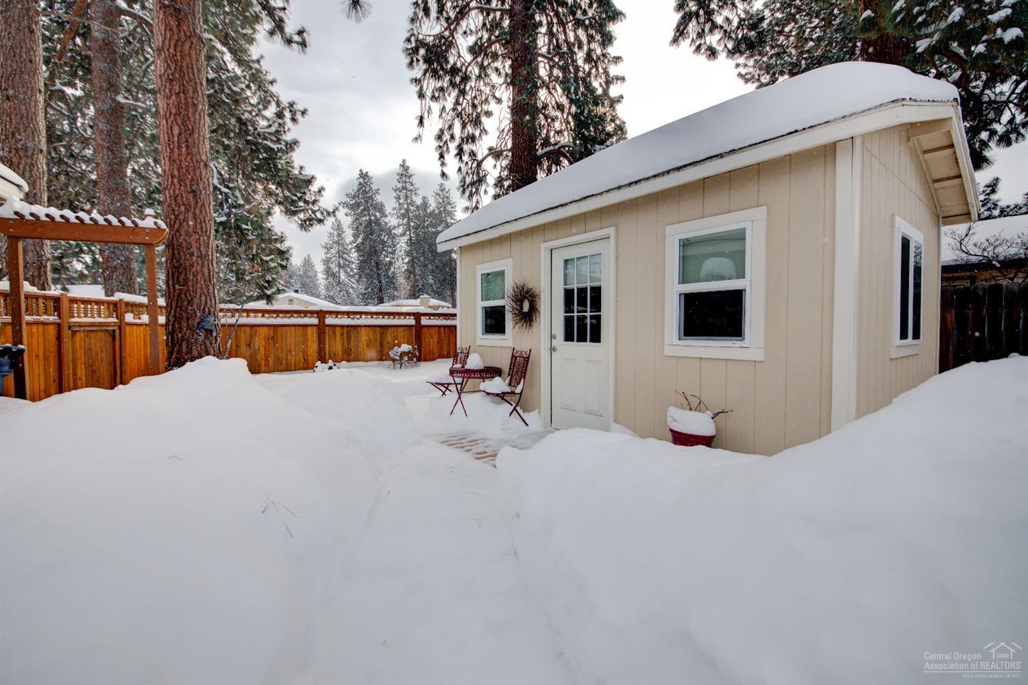 61145 Benham Road Bend, OR 97702 - Photo 17 of 19 Additional Photo