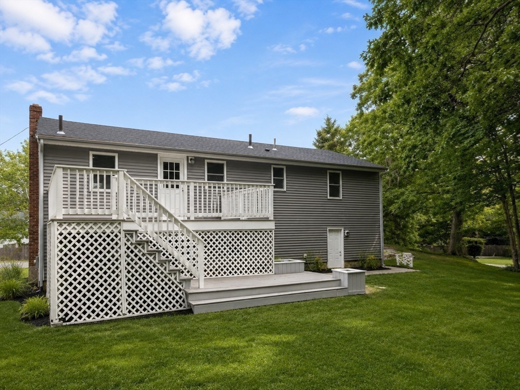 23 Ledgewood Drive Canton, MA 02021 - Photo 11 of 17