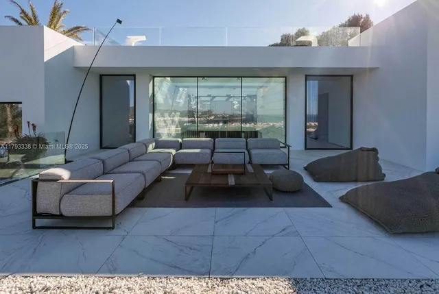 $29,500,000 | Lake View