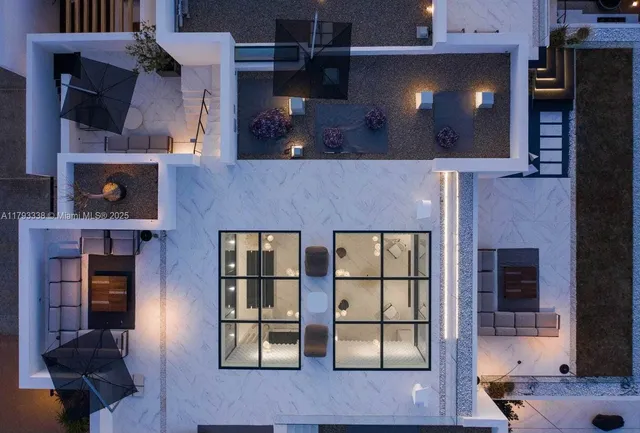 $29,500,000 | Lake View