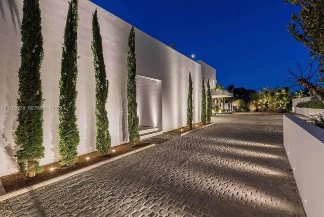 $29,500,000 | Lake View