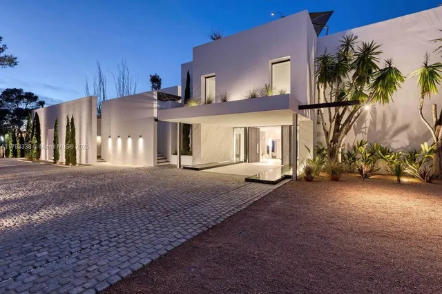 $29,500,000 | Lake View