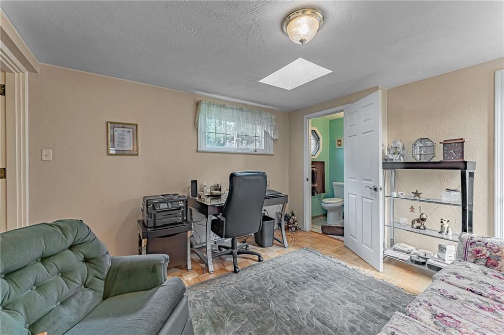 834 Bebout Road Venetia, PA 15367 - Photo 15 of 23 Gallery Image 15