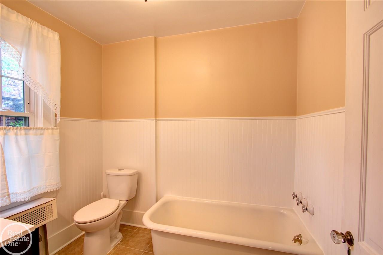 1165 Harvard Road Grosse Pointe Park, MI 48230 - Photo 37 of 50