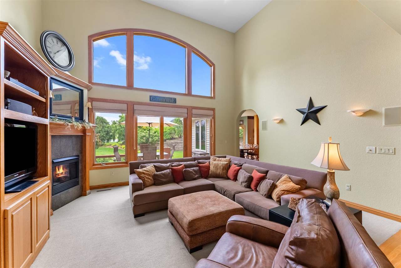 1402 Ridgeview Court Washington, IA 52353 - Photo 7 of 54 Gallery Image 7