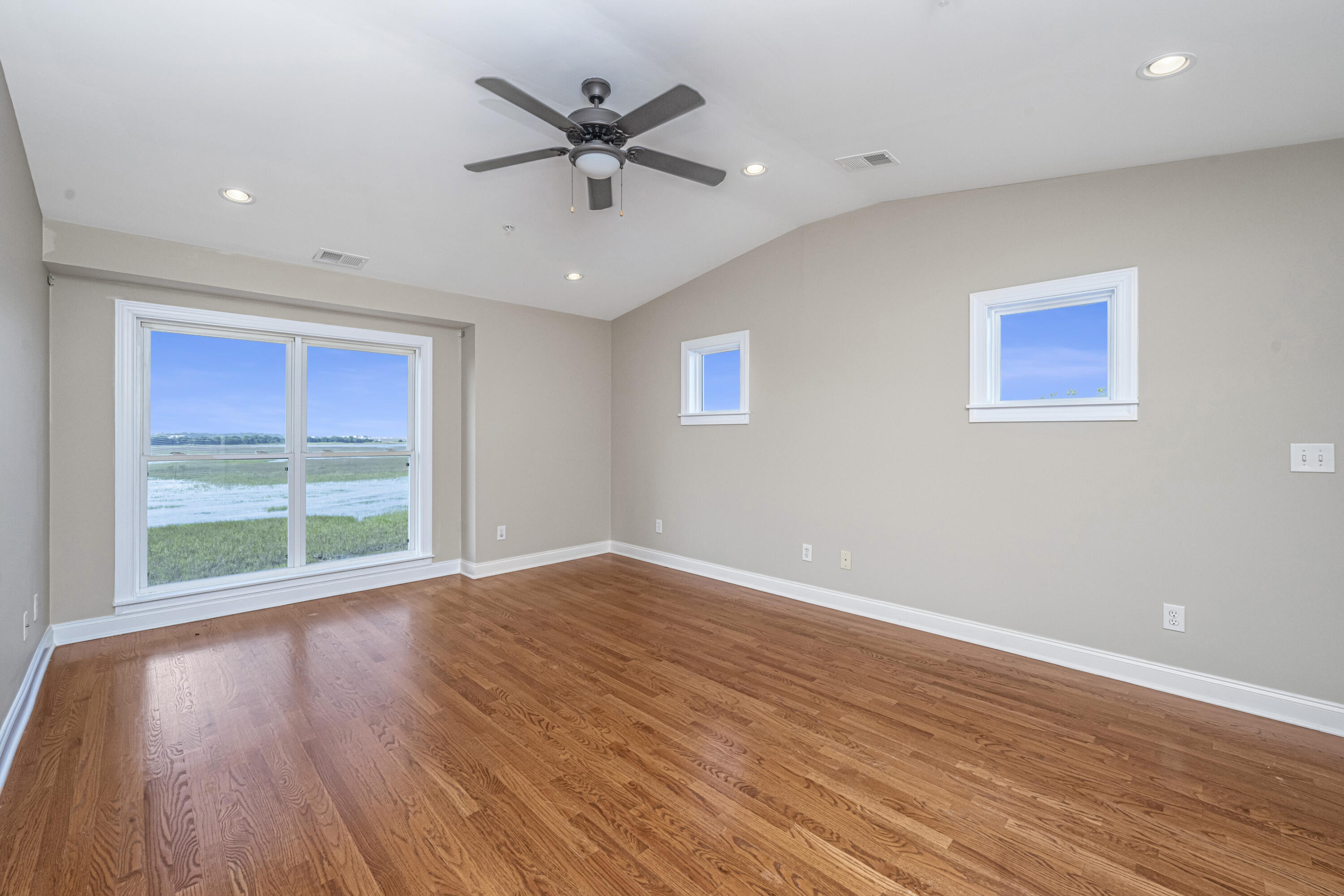 2129 Tides End Road Charleston, SC 29412 - Photo 23 of 58 2129TidesEndRd18