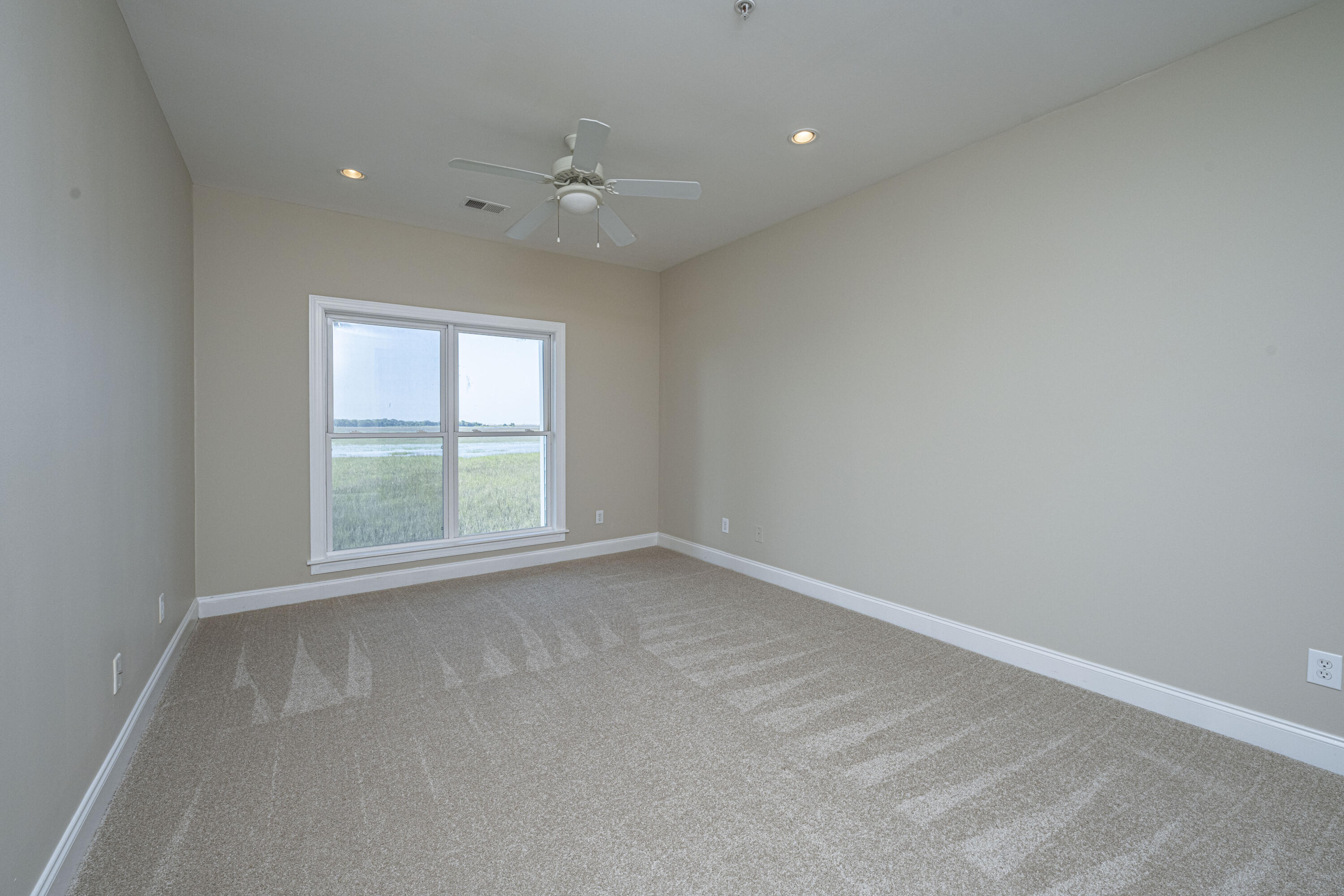 2129 Tides End Road Charleston, SC 29412 - Photo 31 of 58 2129TidesEndRd25