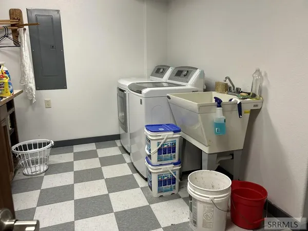 $499,000 | 409 Lombard Street, Salmon, ID 83467