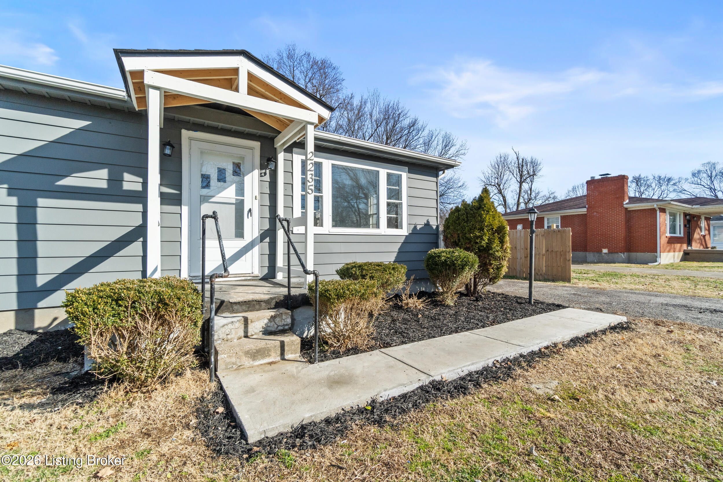 2235 Peaslee Road Louisville, KY 40216 - Photo 4 of 37 dsc02937