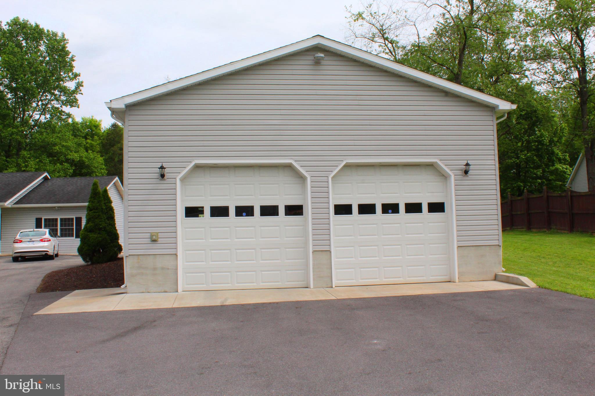 534 Lockhouse Road Falling Waters, WV 25419 - Photo 2 of 33