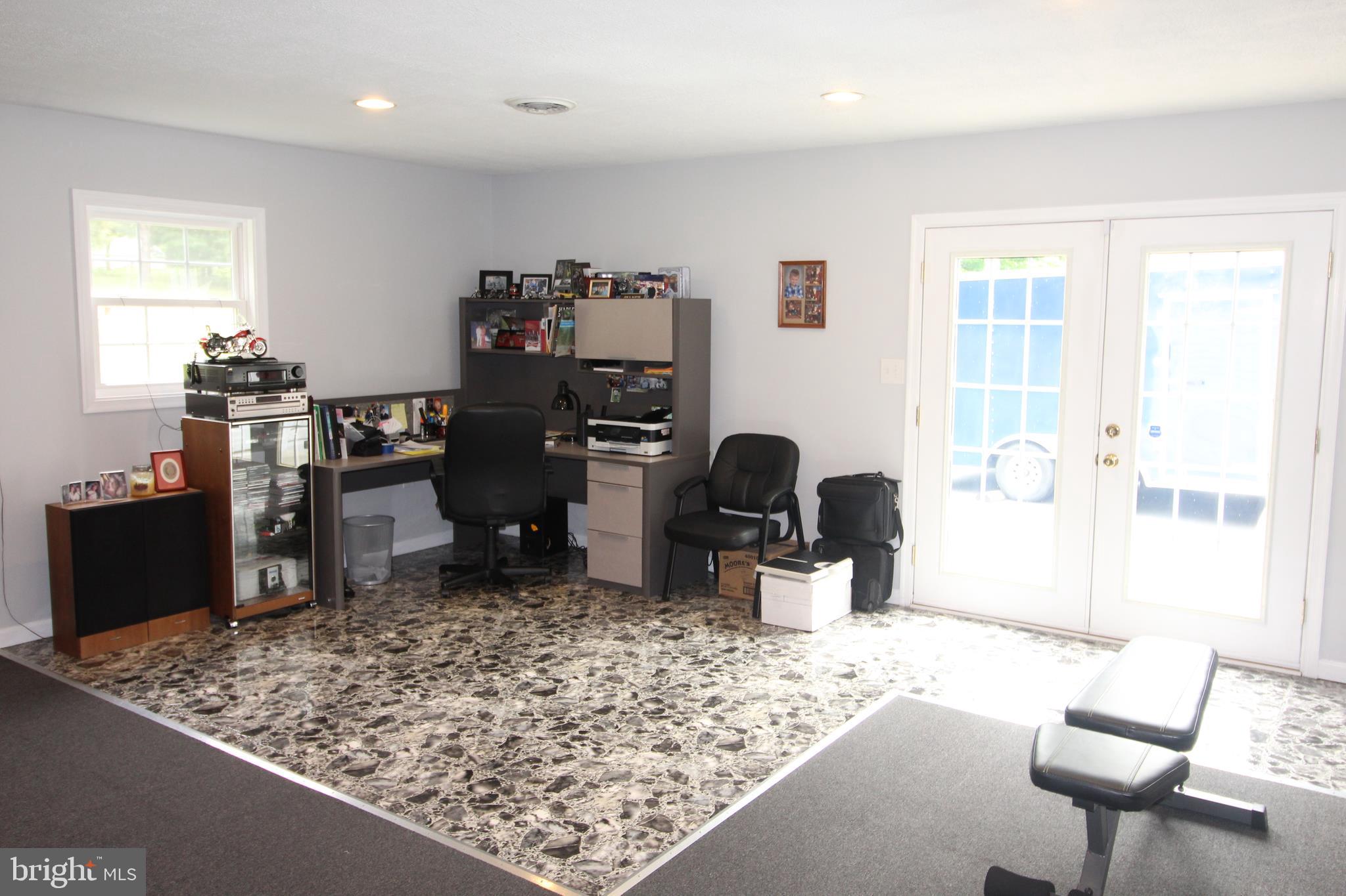 534 Lockhouse Road Falling Waters, WV 25419 - Photo 12 of 33