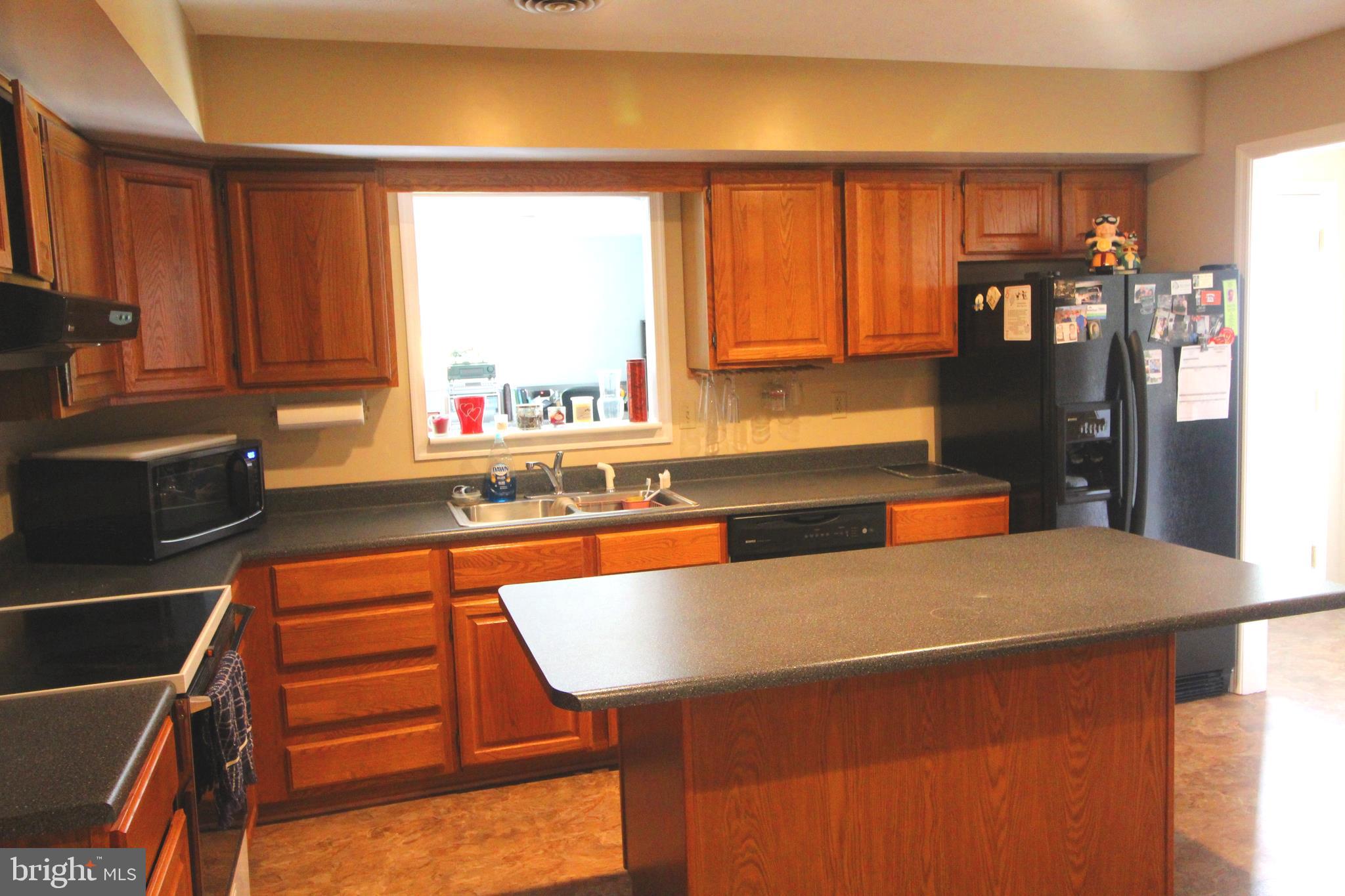 534 Lockhouse Road Falling Waters, WV 25419 - Photo 9 of 33