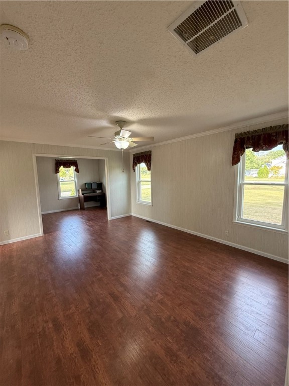 9313 North 1000th Road Effingham, IL 62401 - Photo 15 of 30 Primary bedroom with attached retreat