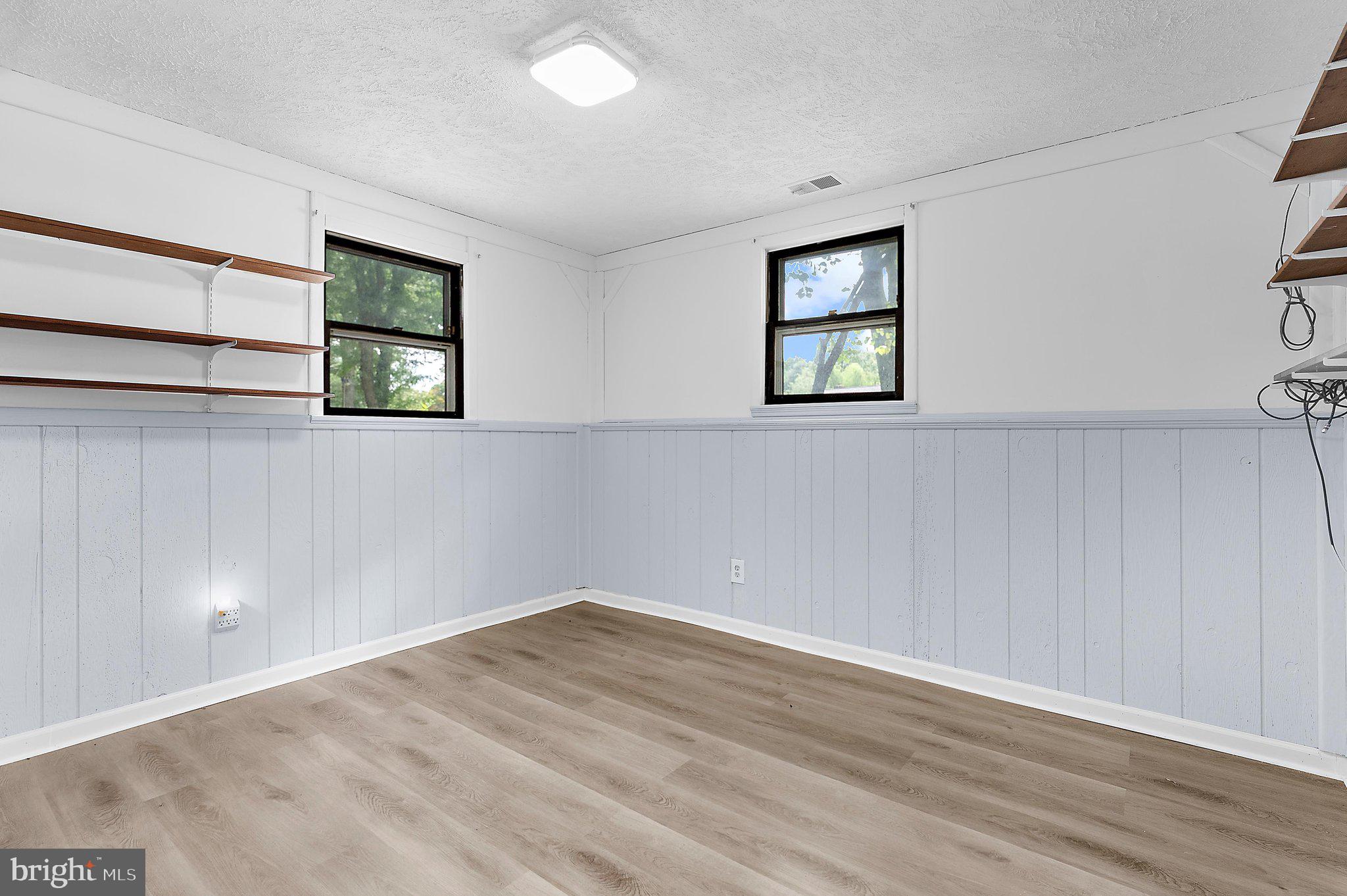 130 Circle Road Pasadena, MD 21122 - Photo 32 of 49