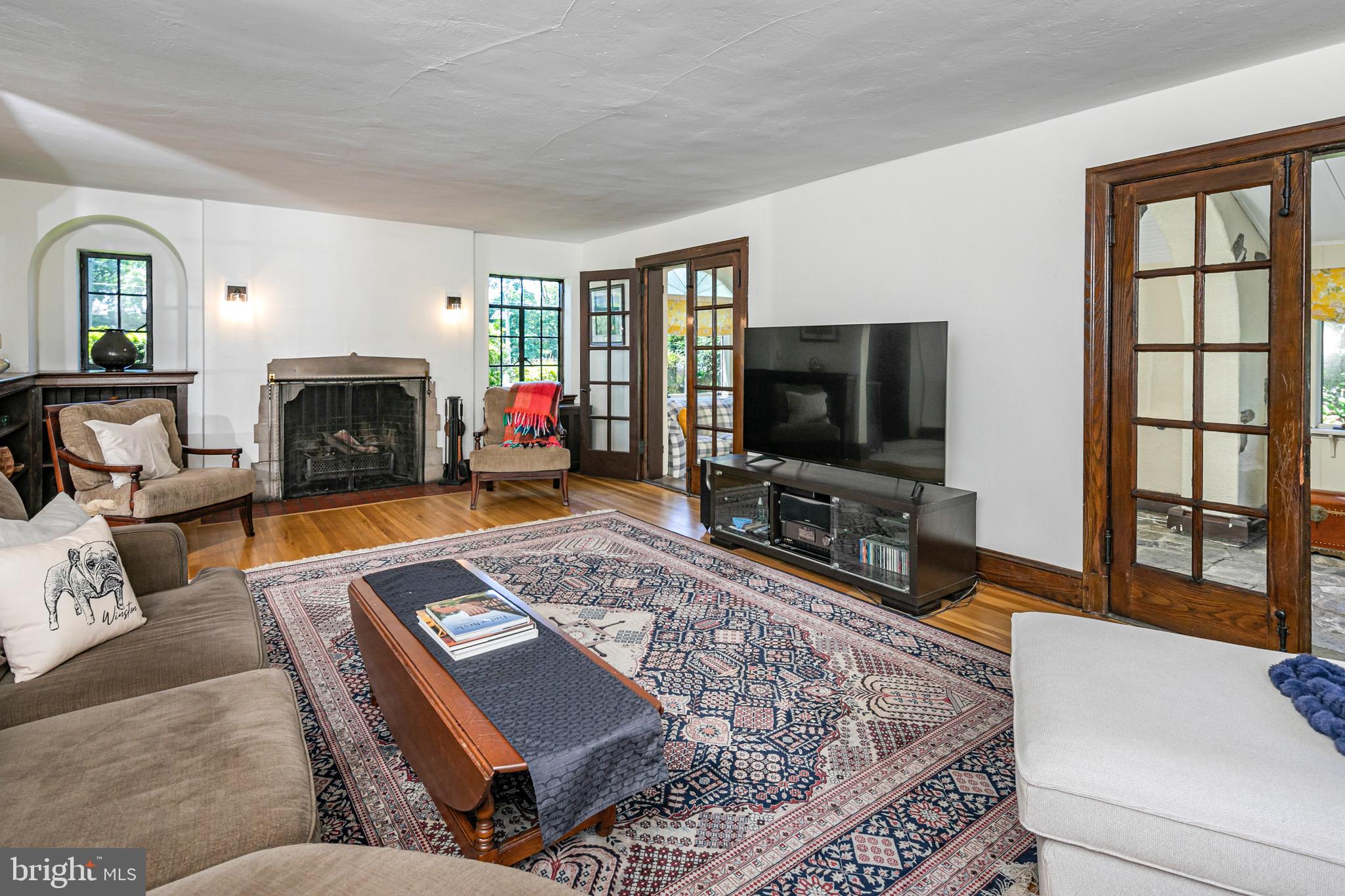 722 River Road Ewing, NJ 08628 - Photo 11 of 51