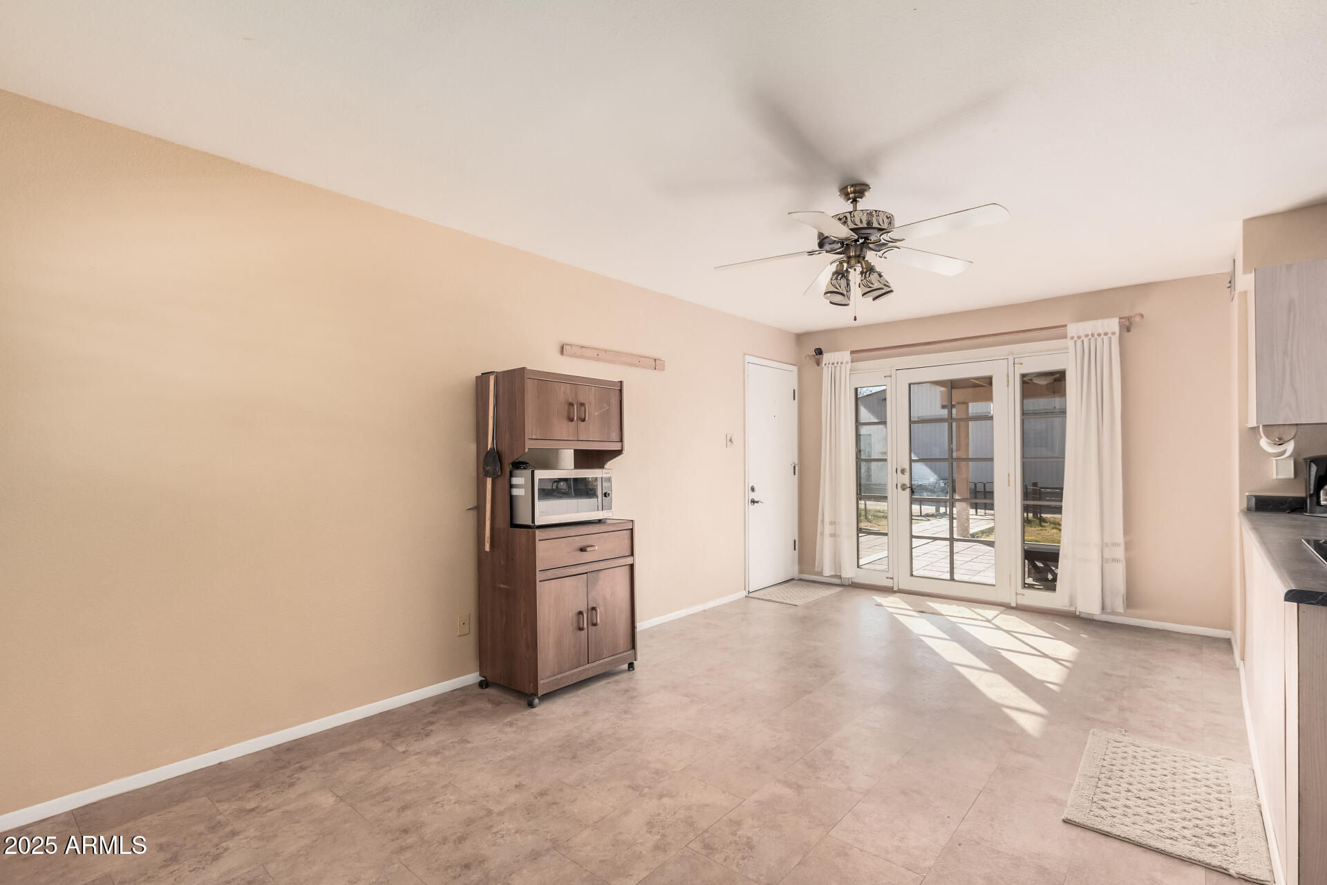 4321 West Greenway Road Glendale, AZ 85306 - Photo 19 of 39 05 Greenway