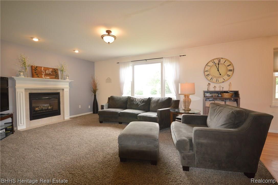 8569 Lee Road Brighton, MI 48116 - Photo 7 of 60 DSC_0953.JPG