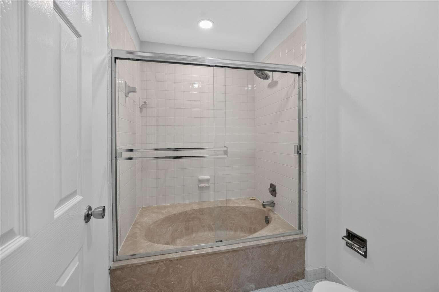 21682 Cypress Road, Unit 11D Boca Raton, FL 33433 - Photo 19 of 23 Levi.18
