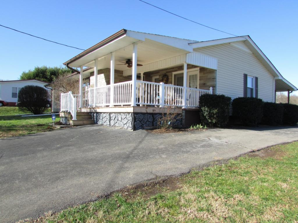 152 H Heaton Road Elizabethton, TN 37643 - Photo 3 of 12 Photo 3