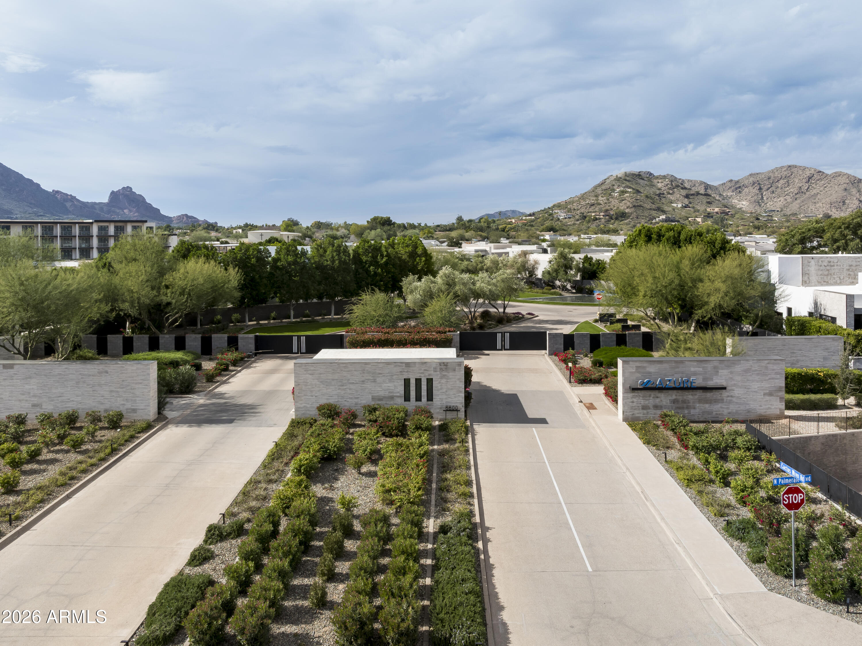 6917 East Cactus Wren Road Paradise Valley, AZ 85253 - Photo 37 of 39 a view of a city