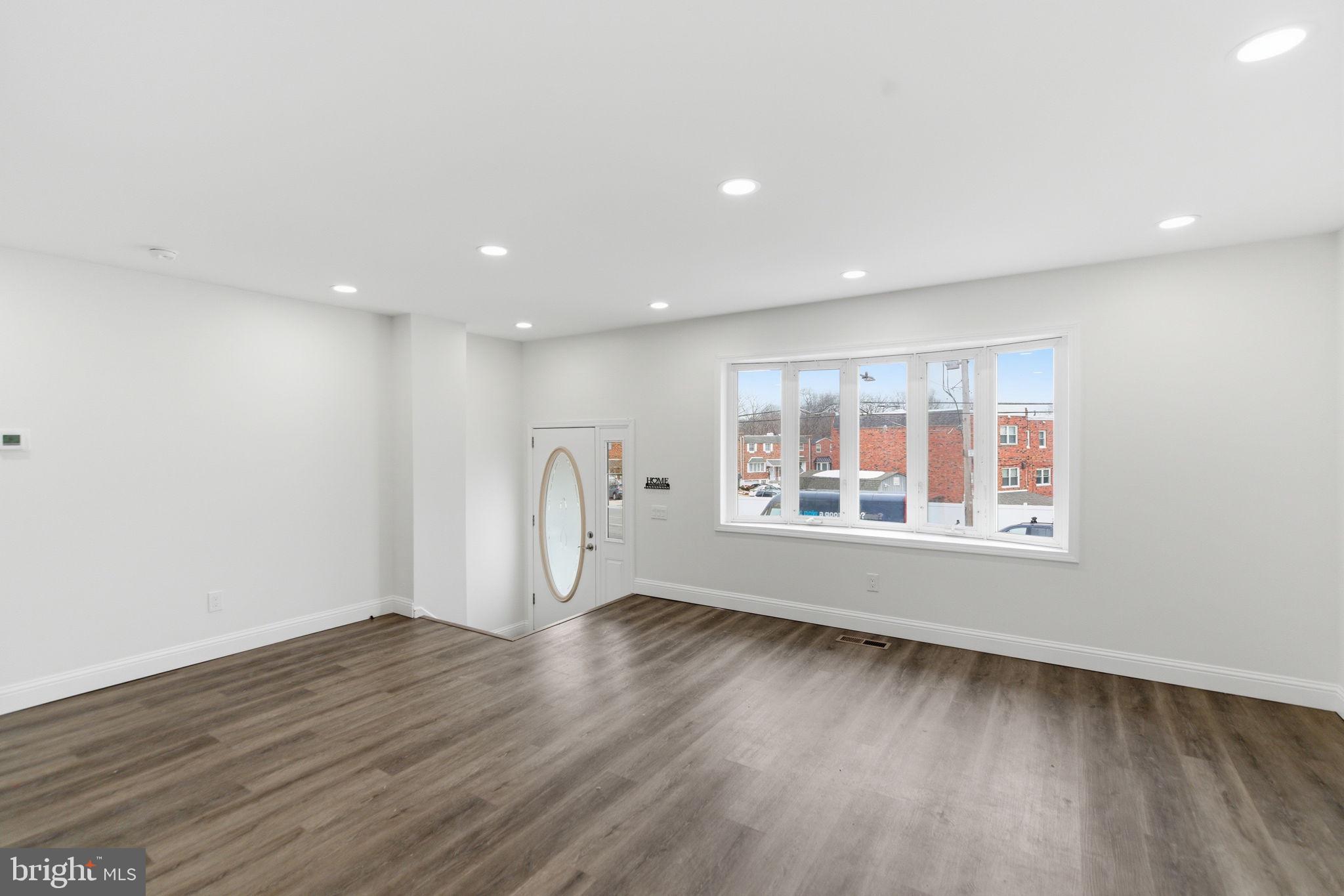 12410 Medford Road Philadelphia, PA 19154 - Photo 4 of 27